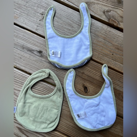 3 Dinosaur Snap Infant Baby Bib Trio Olive and Gray - Picture 2 of 3